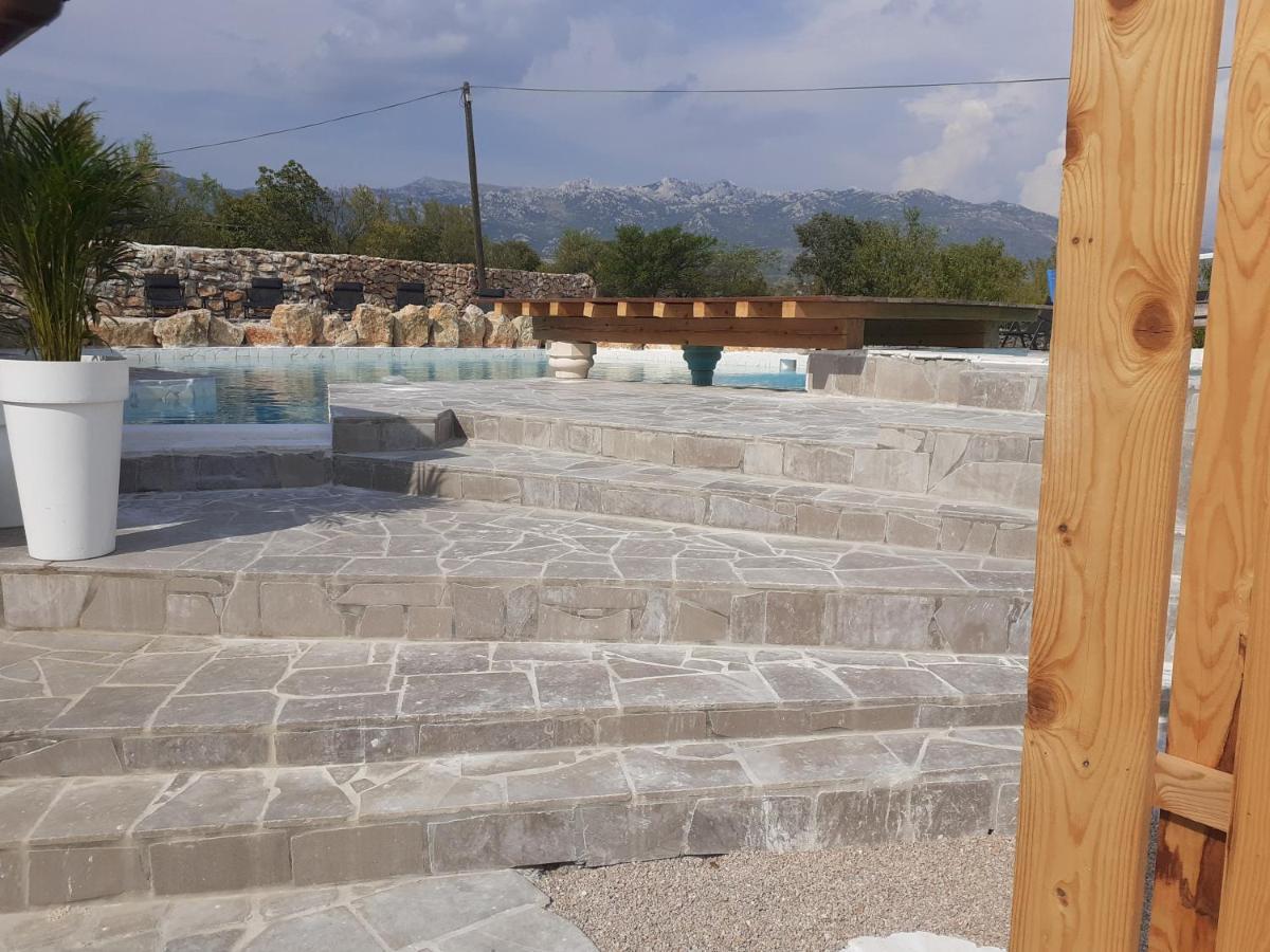 Hotel B&B Mama Mia Obrovac Kültér fotó