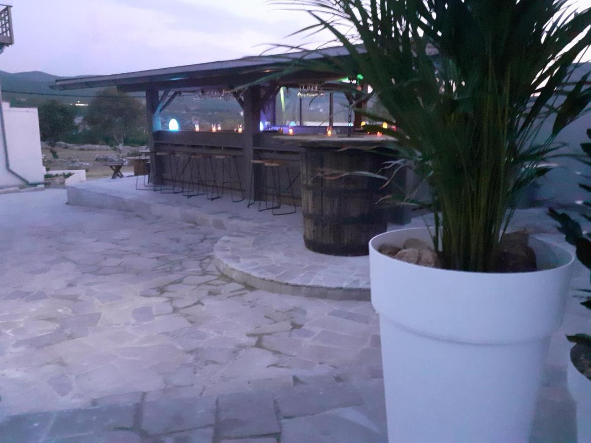 Hotel B&B Mama Mia Obrovac Kültér fotó