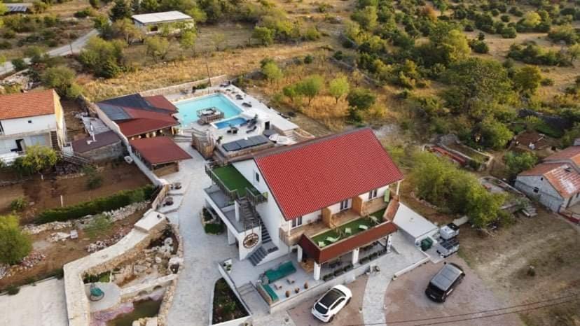 Hotel B&B Mama Mia Obrovac Kültér fotó