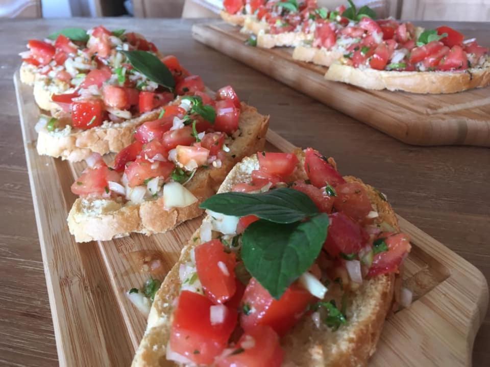 Hotel B&B Mama Mia Obrovac Kültér fotó