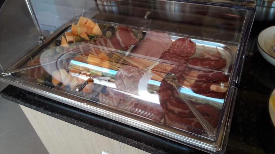 Hotel B&B Mama Mia Obrovac Kültér fotó